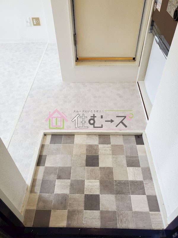 ホワイトイン 玄関