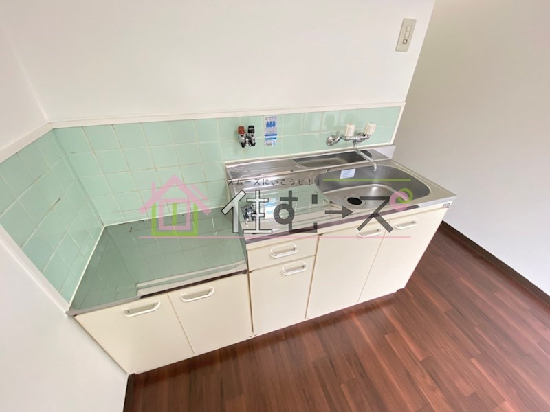 ロイヤル三津屋 キッチン