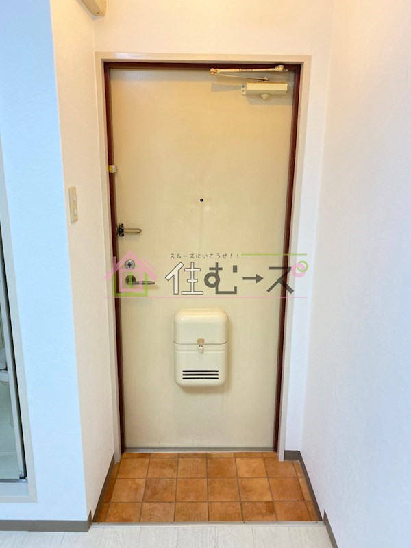 ラ・ピース塚本 玄関