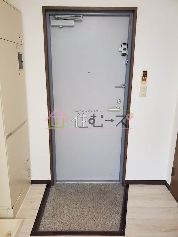 新栄プロパティー千林Ⅰ 玄関