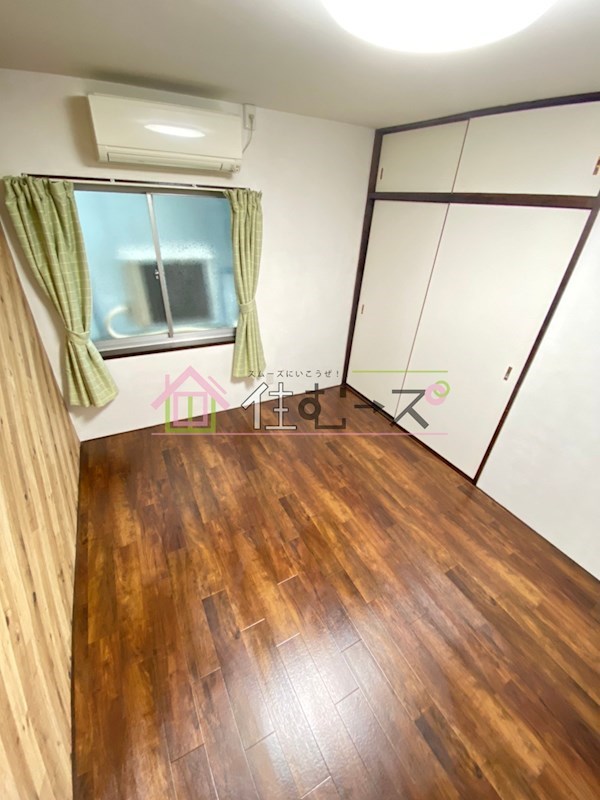 関本マンション ベッドルーム