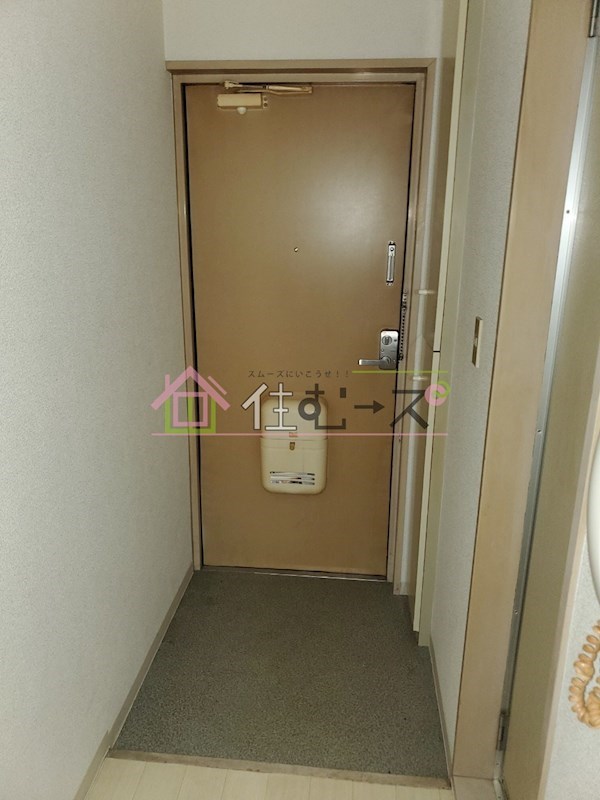 メゾン駒川 玄関