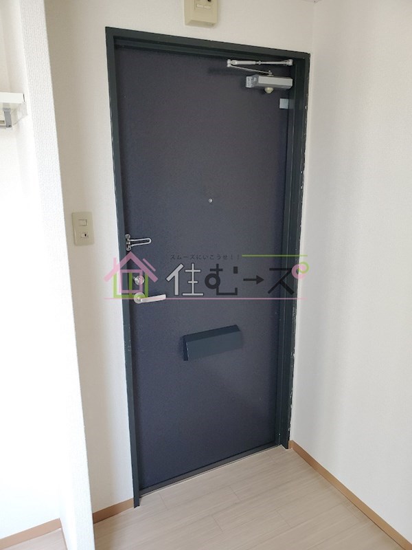 昭和グランドハイツ下寺 玄関