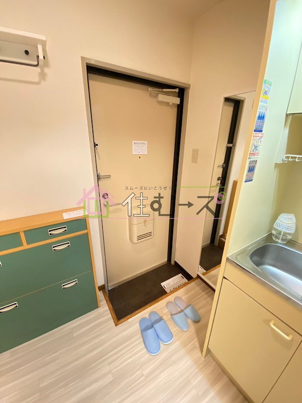 ウインライフ関目 玄関