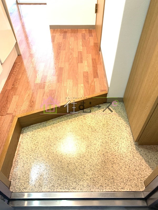 ティックランド南船場 玄関