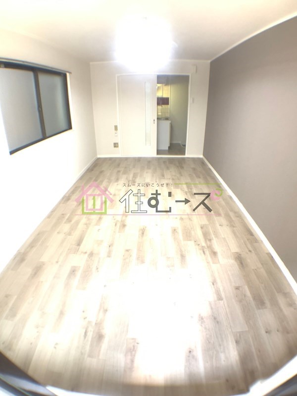 ロイヤルメゾン生野 リビング