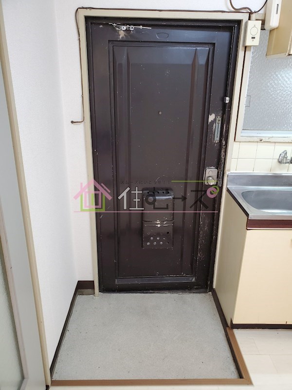 リアライズ上新庄豊新 玄関