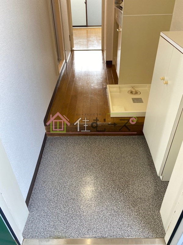 リーガル塚本Ⅱ 玄関