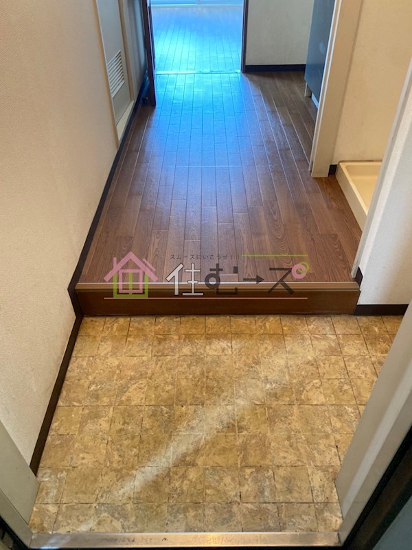 ラーク浜田ビル 玄関