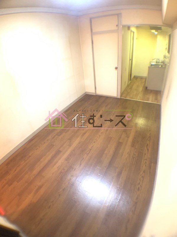 アロハ新大阪 リビング