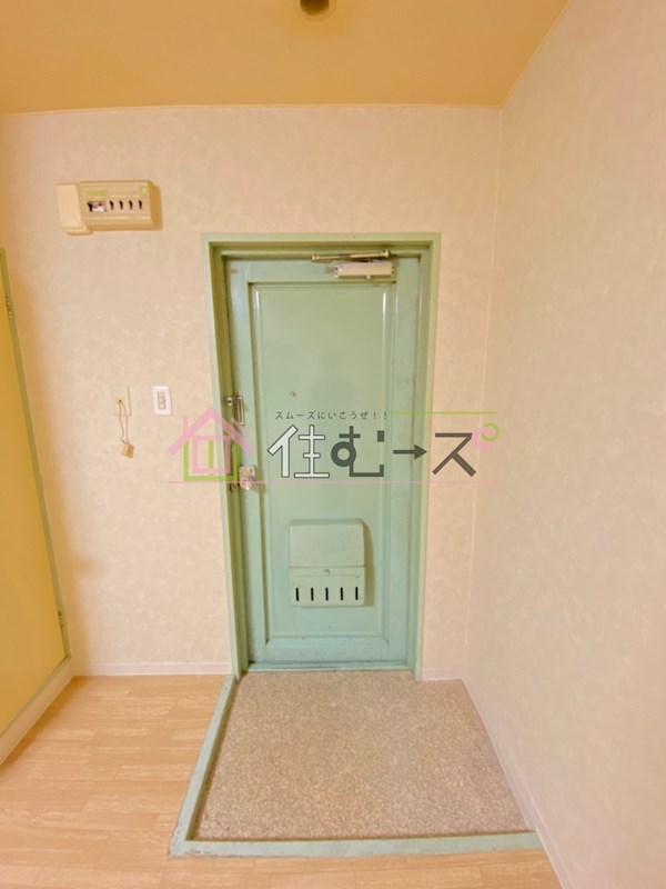 メゾン・ノア 玄関