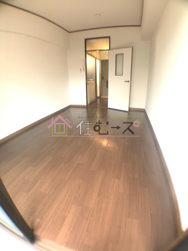 ホワイトグロリア リビング