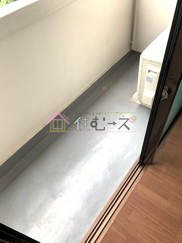 ホワイトグロリア ベランダ