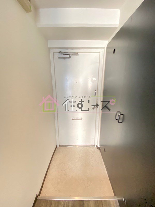 ノアーズアーク天満 玄関