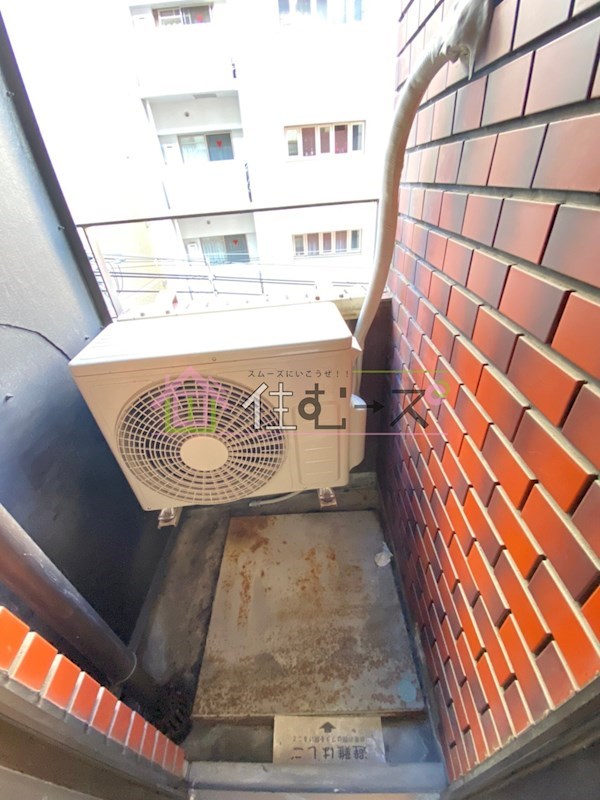 ノアーズアーク天満 ベランダ