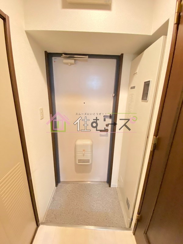グランヴィ天王寺 玄関