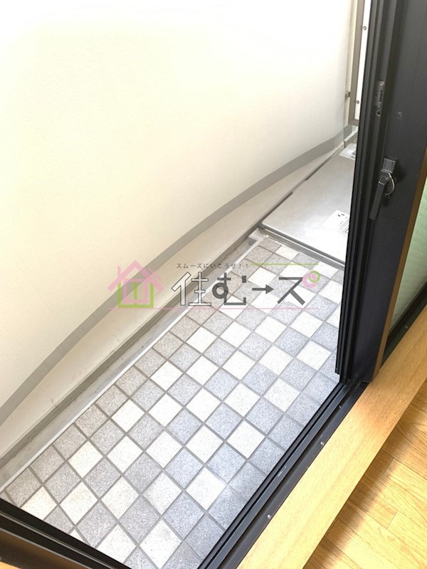 ノルデンハイム東三国ⅢB棟 ベランダ