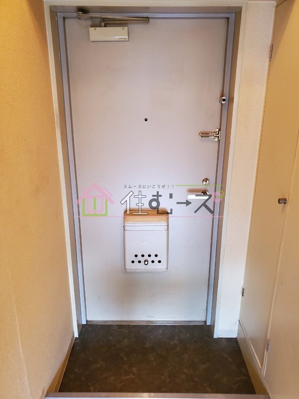 メゾン・ド・ソヌリー 玄関