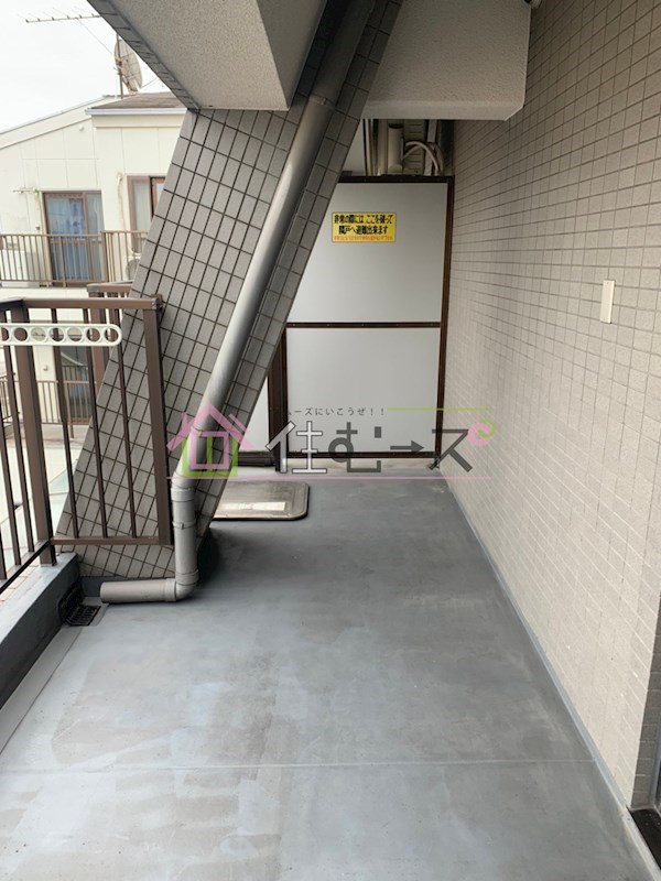 リーガル塚本Ⅲ ベランダ