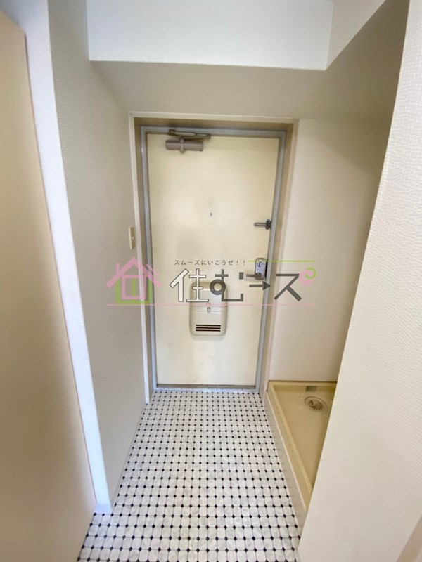 内外うつぼビル 玄関