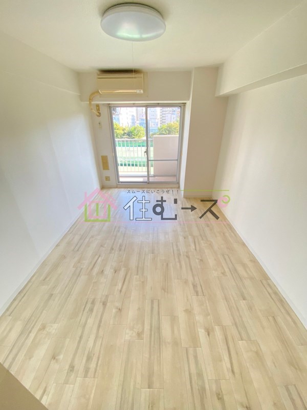 内外うつぼビル ベッドルーム