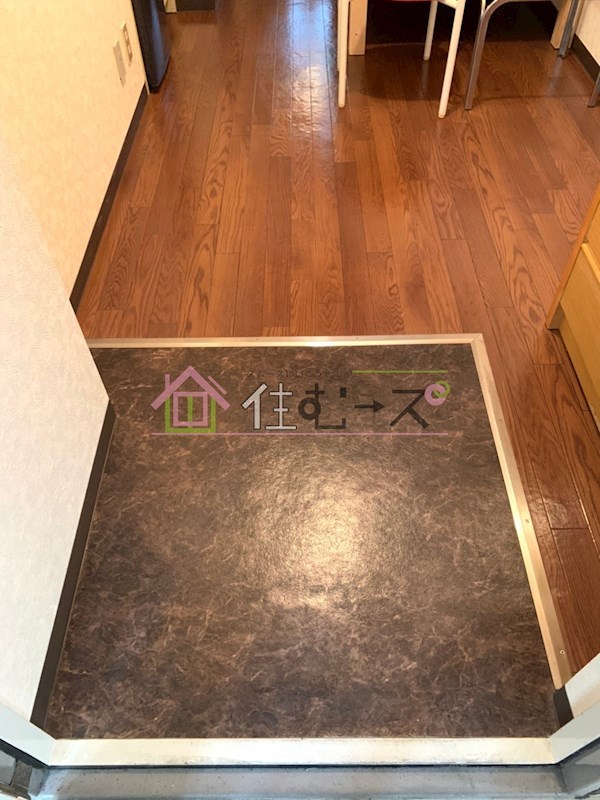 エステマール鶴橋一号館 玄関