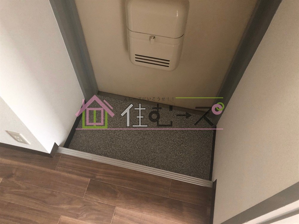第5ひかりハイツ 玄関