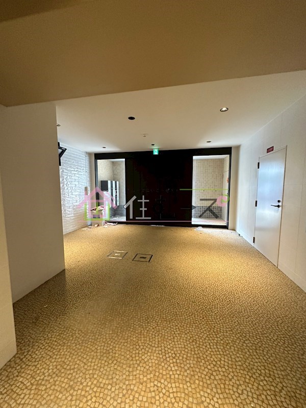 HR FRONT  REGAL ドームウエスト その他外観2