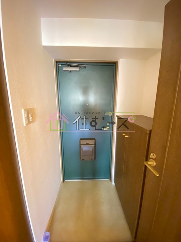 ユニーブル靭公園 玄関