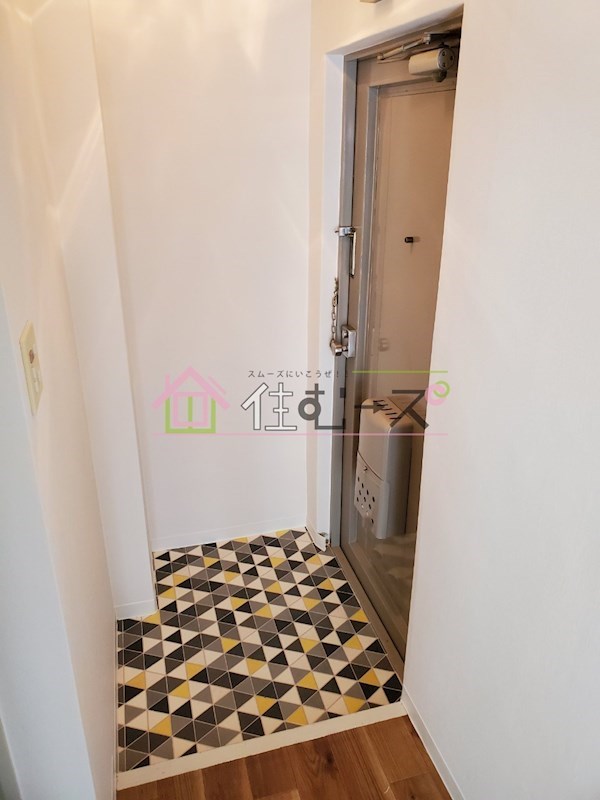 メゾン城東 玄関