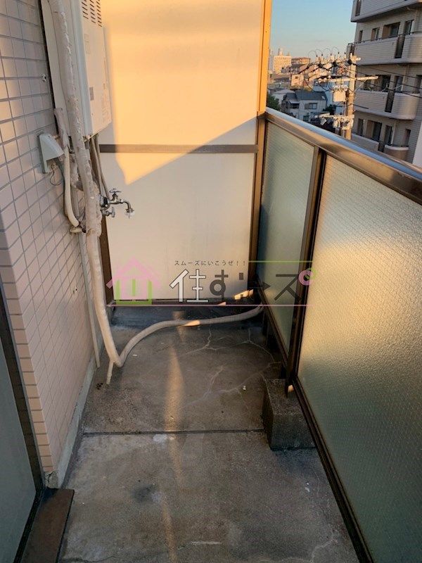 グランドハイツ三津屋北 ベランダ