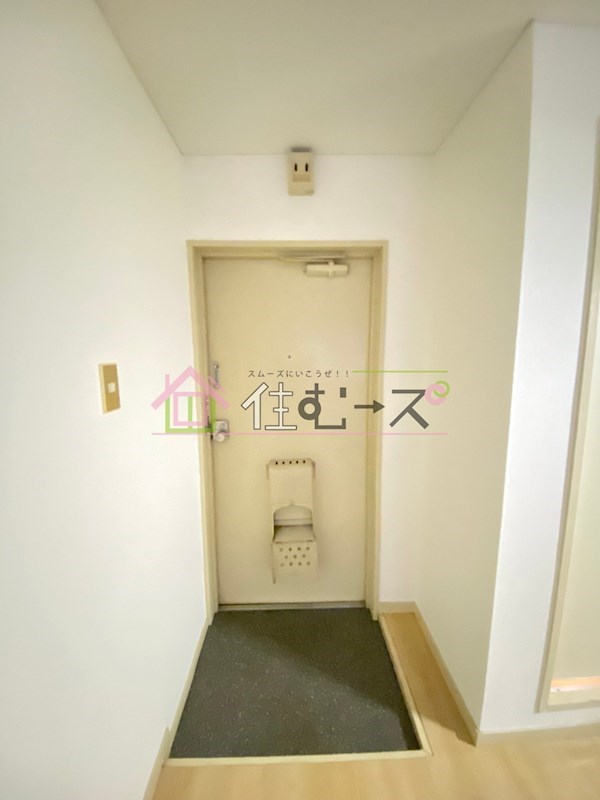 シャトー興栄 玄関
