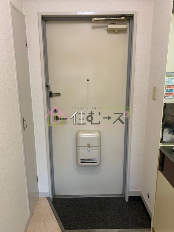 グランメール苅田 玄関