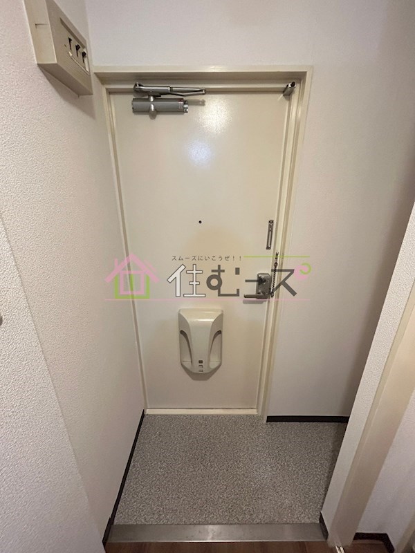 センチュリー21  玄関