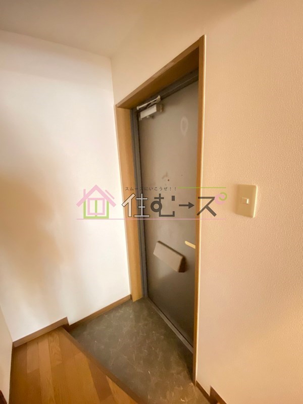 セレッソコート西心斎橋 玄関