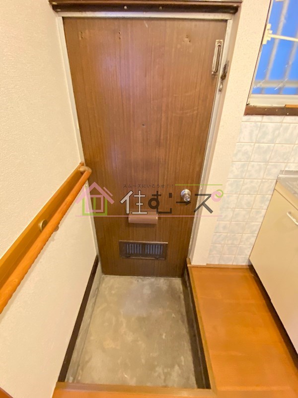 小路ハウス 玄関