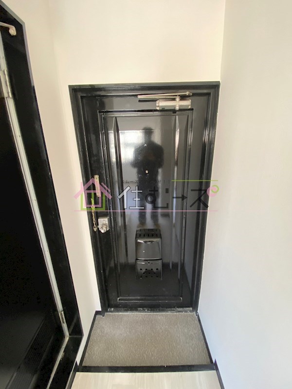 OLA COURT西田辺 玄関