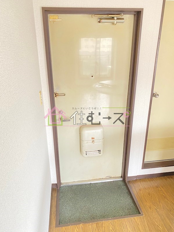 ロータリー40 玄関