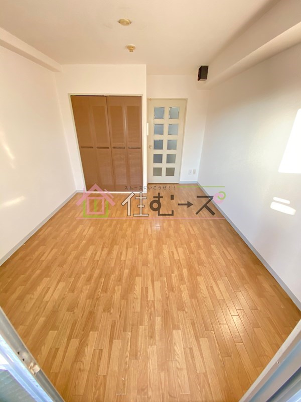 アベニュー中加賀屋 リビング