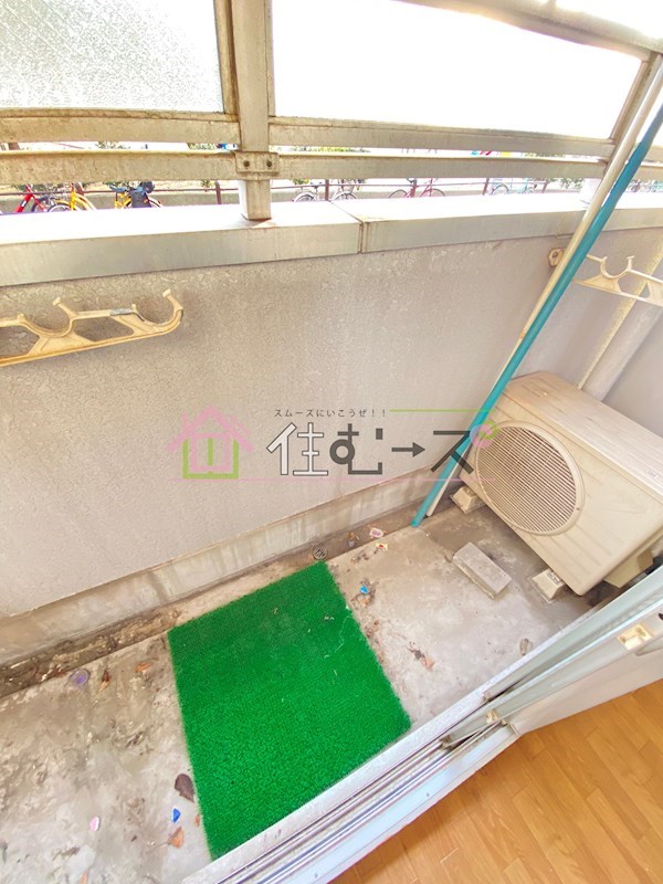 アベニュー中加賀屋 ベランダ