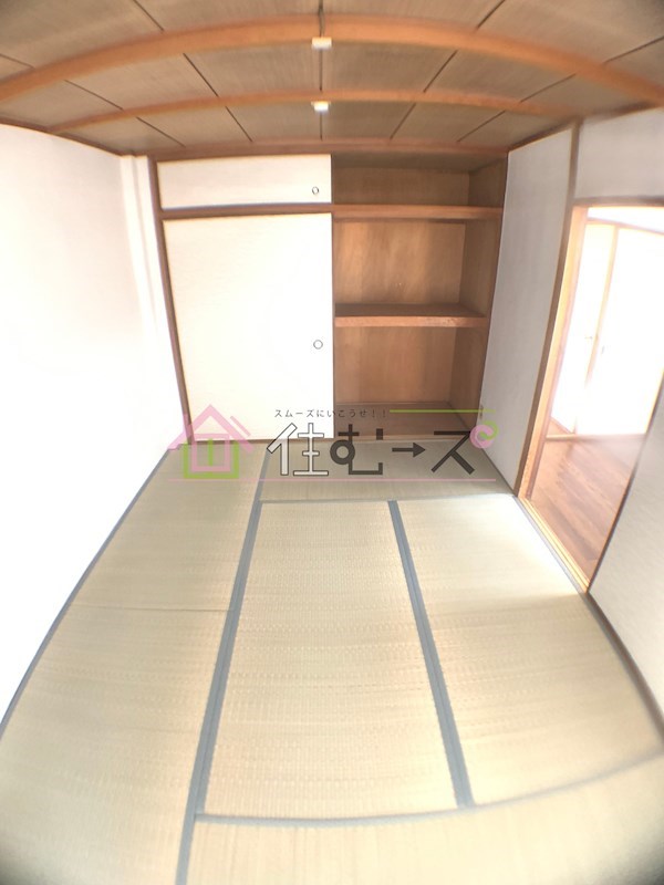 上田マンション ベッドルーム