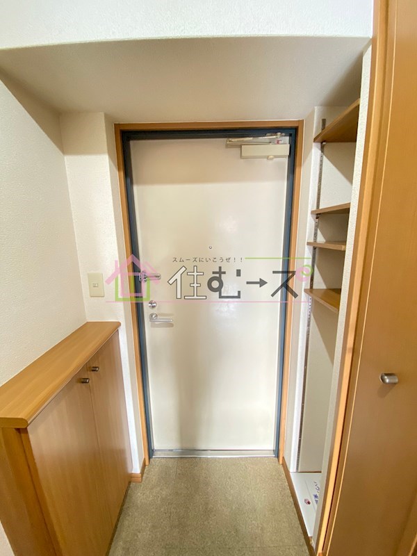 ディナスティ清水谷Ⅲ 玄関