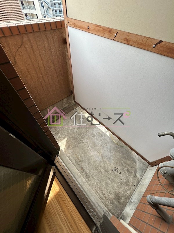 ノアーズアーク九条駅前 ベランダ