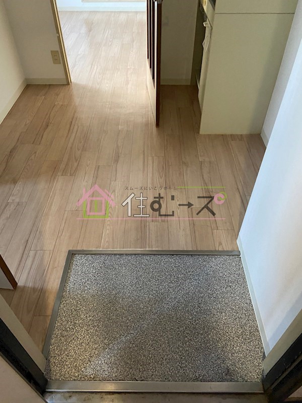 プレジデント鷹合 玄関