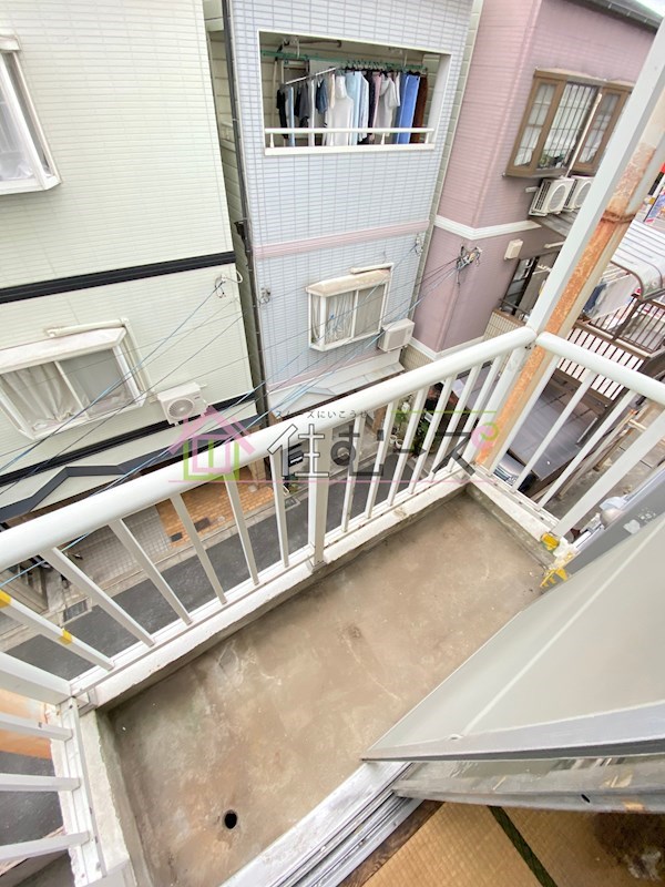 中央マンション ベランダ