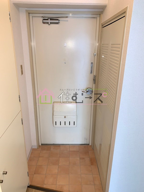 藤和シティコーポ新大阪 玄関