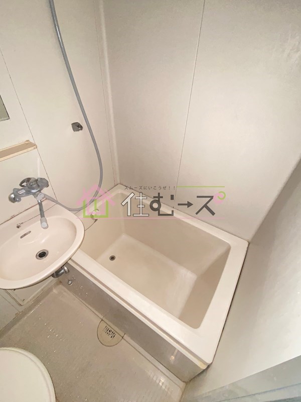シャトー元町 風呂画像