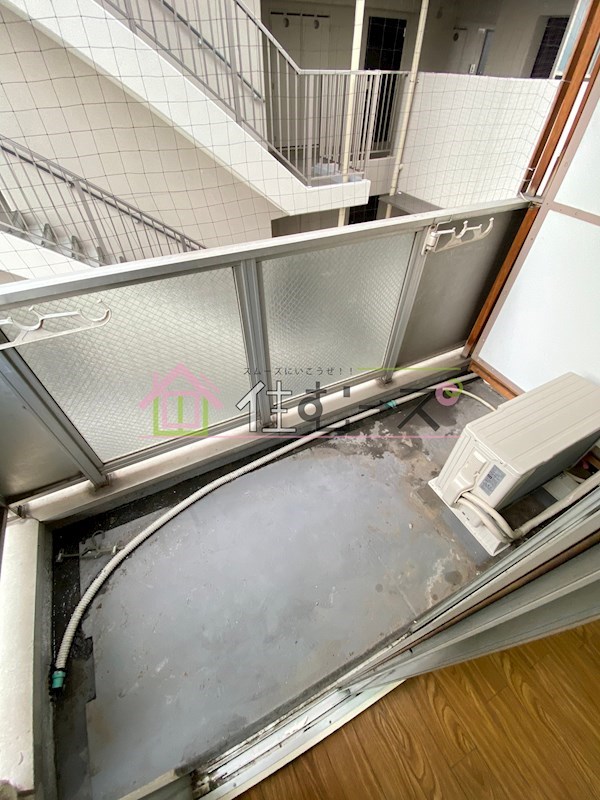 ラパンジール市岡元町 ベランダ