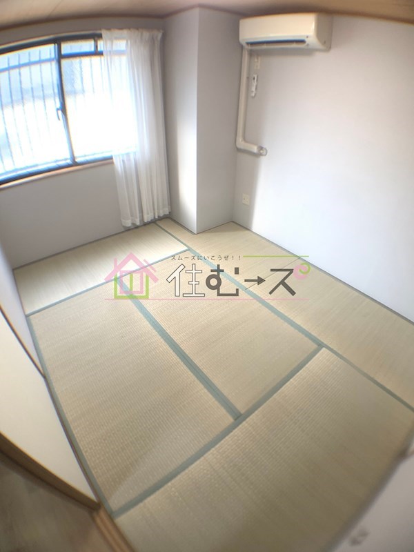 エル三津屋 ベッドルーム