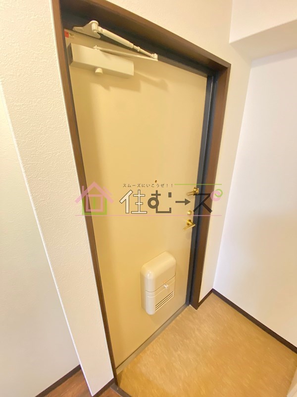 インターナショナル上汐 玄関